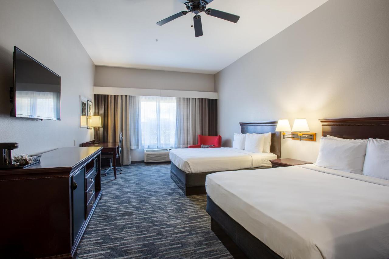 Country & By Radisson, Center Az Tucson