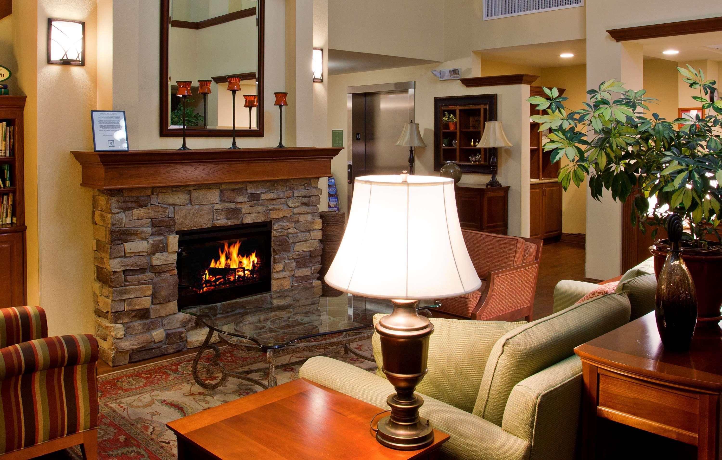 Country & By Radisson, Center Az 3*