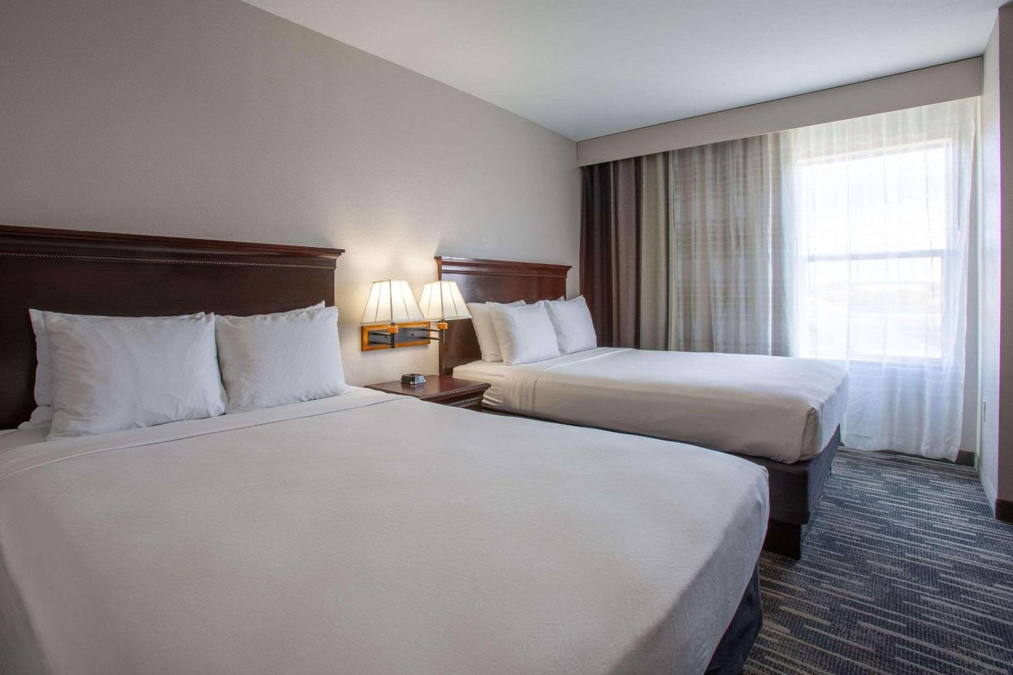 Country & By Radisson, Center Az Hotel 3*